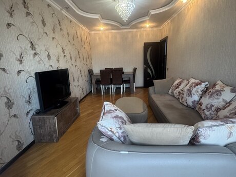 2-room apartment, 62 m², Azadlıq Prospekti: 213 000 ₼ 2