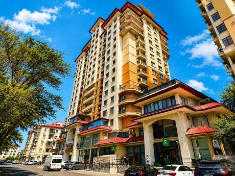 Объявление №5815477 - Баку, м. Кара Караев, 3-комн., 135 м², 3/16 этаж