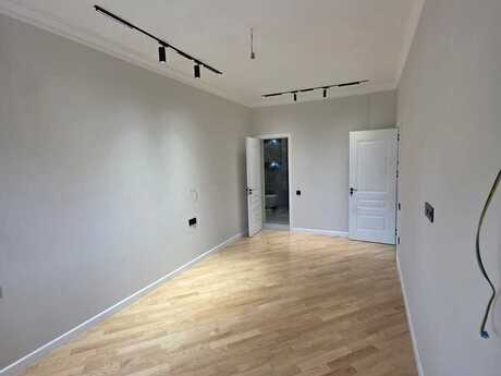 4-room apartment, 211 m², 28 May: 680 000 ₼ 5