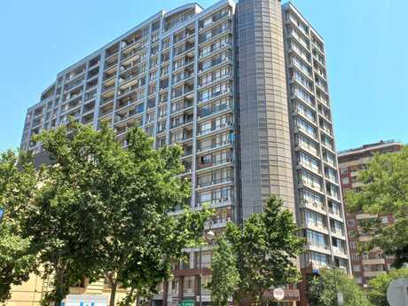 Elan №6282454 - Bakı, 28 May m., 4 otaqlı, 190 m², 5/16 mərtəbə