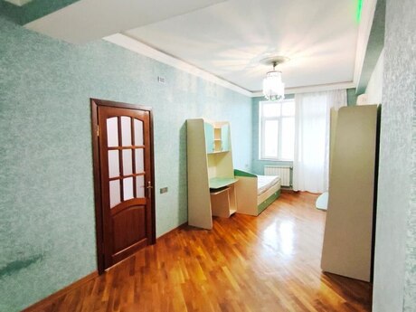 Elan №6282617 - Bakı, Xalqlar Dostluğu m., 3 otaqlı, 105 m², 8/19 mərtəbə
