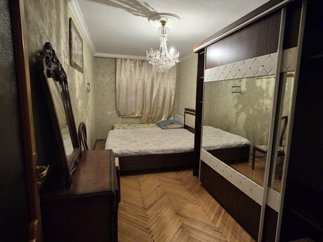 3 otaqlı köhnə tikili - Nəriman Nərimanov m. - 80 m²