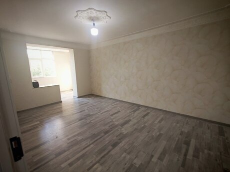 Elan №6282684 - Bakı, İnşaatçılar m., 3 otaqlı, 60 m², 3/5 mərtəbə