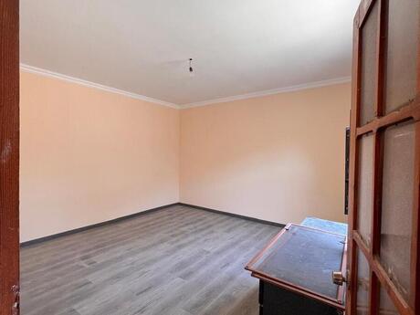 2 otaqlı həyət evi/bağ evi - Qara Qarayev m. - 45 m²