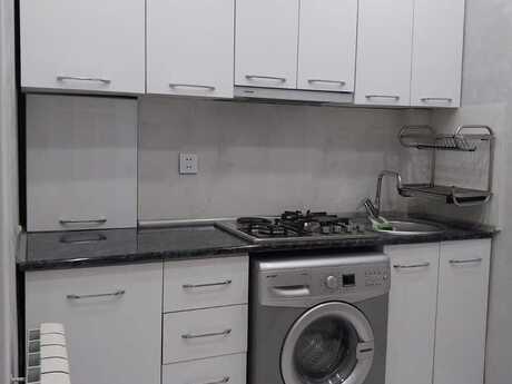 2 otaqlı köhnə tikili - Elmlər Akademiyası m. - 60 m²