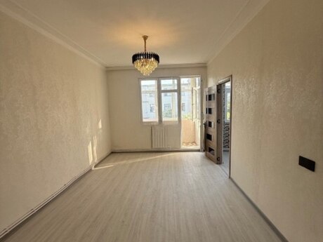 Elan №6282934 - Bakı, Memar Əcəmi m., 3 otaqlı, 65 m², 4/5 mərtəbə