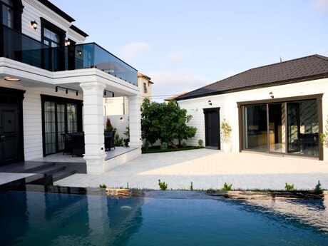 7 otaqlı həyət evi/bağ evi - Bilgəh q. - 455 m²