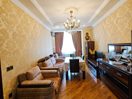Объявление №6283197 - Баку, м. Кара Караев, 3-комн., 95 м², 2/4 этаж
