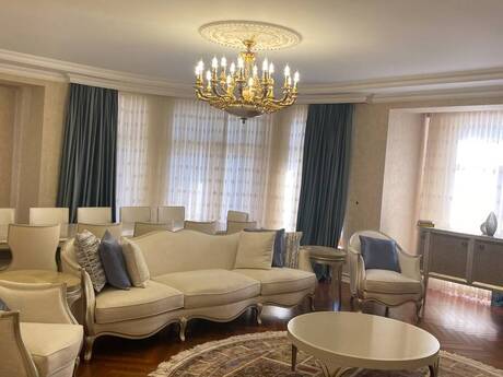 4 otaqlı mənzil, 220 m², 28 May: 1 100 000 ₼ 4