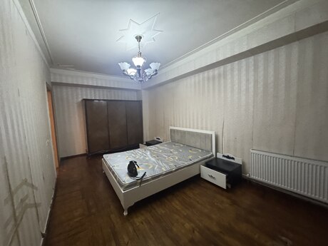 3 otaqlı köhnə tikili - Gənclik m. - 100 m²