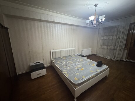 3 otaqlı köhnə tikili - Gənclik m. - 100 m²