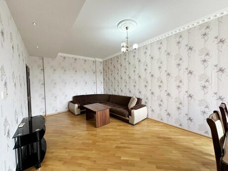 Elan №6283255 - Bakı, Şah İsmayıl Xətai m., 3 otaqlı, 85 m², 5/18 mərtəbə