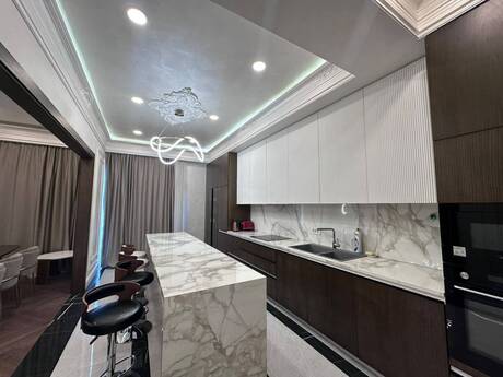 Kirayə 4 otaqlı mənzil, 220 m², Ağ şəhər: 4 999 ₼/ay 5