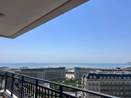 4 otaqlı yeni tikili - Ağ şəhər q. - 220 m²