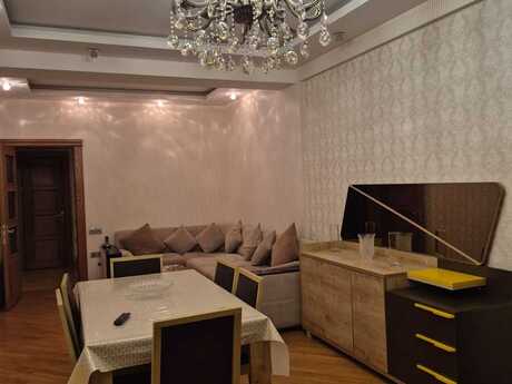 Kirayə 3 otaqlı mənzil, 101 m², Şah İsmayıl Xətai: 1 000 ₼/ay 4