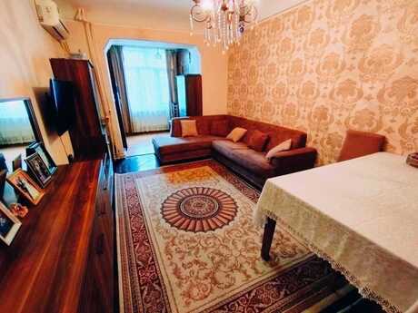 Elan №6283476 - Bakı, Neftçilər m., 3 otaqlı, 70 m², 1/5 mərtəbə