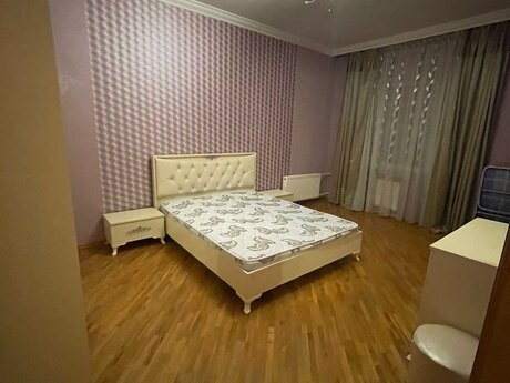2 otaqlı yeni tikili - 8 Noyabr m. - 90 m²