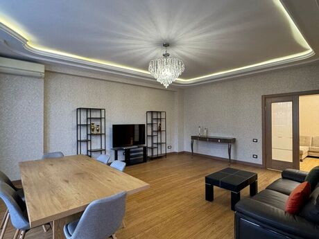 5-комнатная квартира, 200 м², Nizami: 560 000 ₼ 2