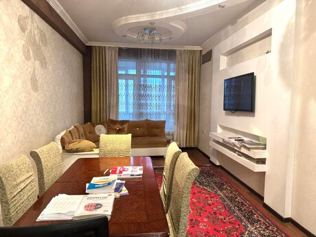 Elan №6283626 - Bakı, Yeni Yasamal q., 2 otaqlı, 80 m², 14/18 mərtəbə
