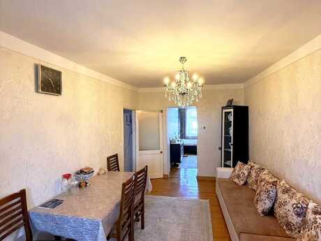 Qara Qarayevdə 3 otaqlı köhnə tikili mənzil satılır, 70 m², 164 000 AZN, şəkil 5 / 8