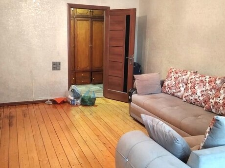 Bakıxanovda 3 otaqlı köhnə tikili mənzil kirayə verilir, 86 m², 699 AZN/ay, şəkil 2 / 8