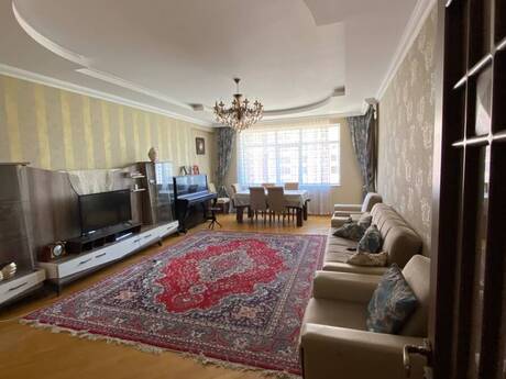 Elan №6283684 - Bakı, Nizami m., 3 otaqlı, 160 m², 15/17 mərtəbə