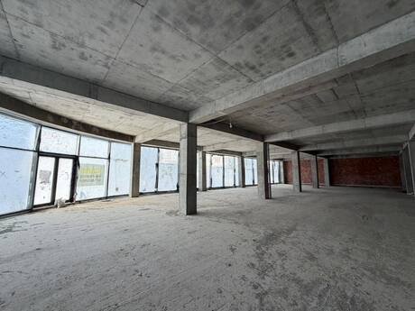 Obyekt - Nizami m. - 1100 m²