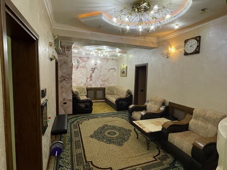 3 otaqlı mənzil, 134 m², 8 Noyabr: 353 000 ₼ 5