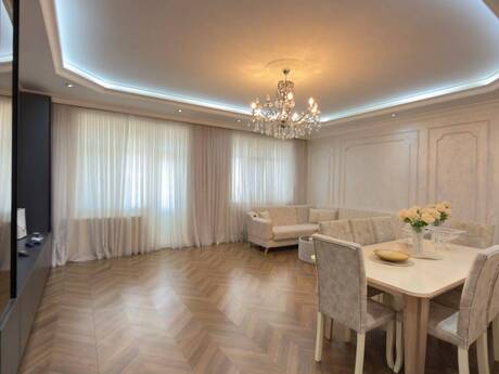 4-комнатная квартира, 158 м², Elmlər Akademiyası: 450 000 ₼ 3