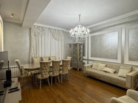 3 otaqlı yeni tikili - Şah İsmayıl Xətai m. - 140 m²