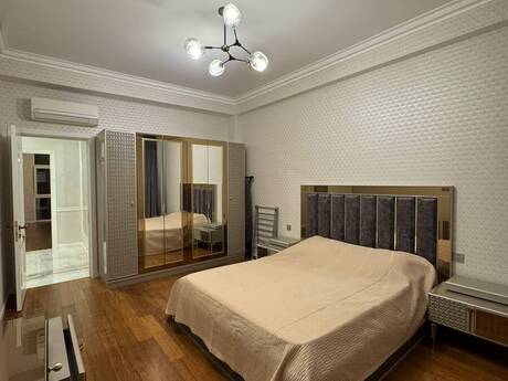 3 otaqlı yeni tikili - Şah İsmayıl Xətai m. - 140 m²