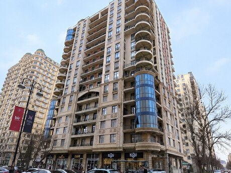 Elan №6284265 - Bakı, Elmlər Akademiyası m., 3 otaqlı, 135 m², 16/17 mərtəbə
