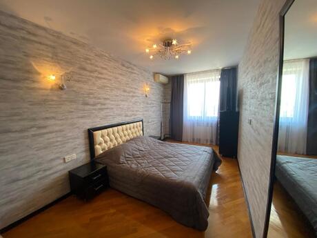 Elan №6284207 - Bakı, Nizami m., 2 otaqlı, 75 m², 3/5 mərtəbə