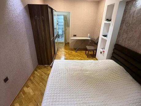 Kirayə 3 otaqlı mənzil, 120 m², 8 Noyabr: 999 ₼/ay 4