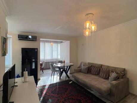 Elan №6284345 - Bakı, Yasamal r., 2 otaqlı, 50 m², 5/5 mərtəbə