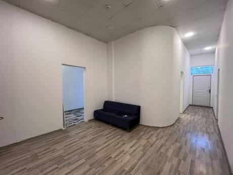 7 otaqlı ofis - Elmlər Akademiyası m. - 210 m²
