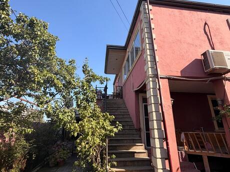 8 otaqlı həyət evi, 250 m², Bakıxanov: 315 000 ₼ 2