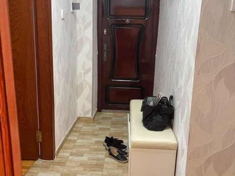 3-комн. вторичка - м. Кара Караев - 63 м²