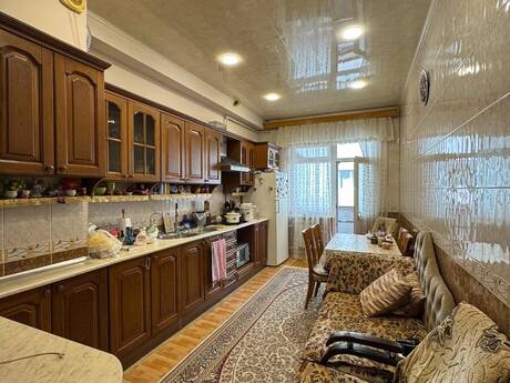 3 otaq · 108 m² · 4/10 mərtəbə, Nəriman Nərimanov