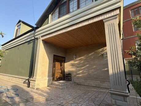 6 otaqlı həyət evi/bağ evi - Bakıxanov q. - 450 m²