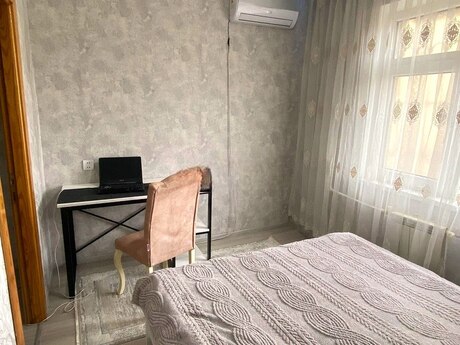 3 otaqlı köhnə tikili - Suraxanı r. - 82 m²