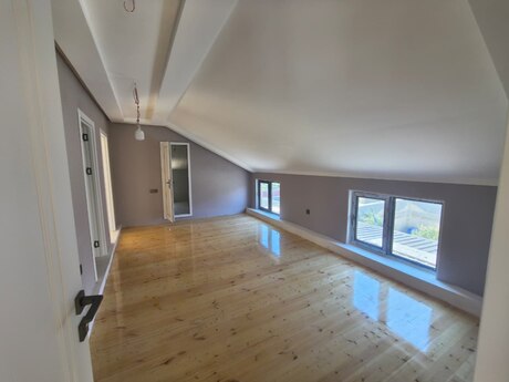 4 otaqlı həyət evi/bağ evi - Biləcəri q. - 170 m²