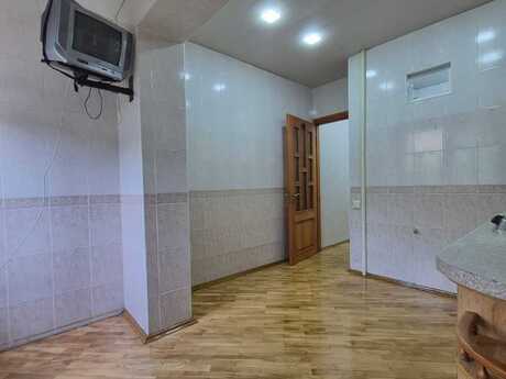 1-room apartment, 46 m², 8-ci mikrorayon: 151 000 ₼ 3