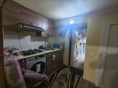 2 otaqlı köhnə tikili - 28 May m. - 28 m²