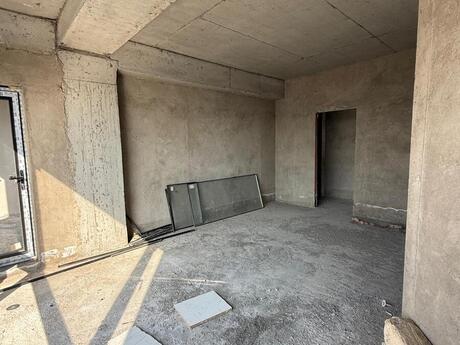 3 otaqlı yeni tikili - Elmlər Akademiyası m. - 147 m²