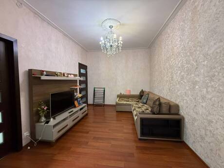 Elan №6285412 - Bakı, Memar Əcəmi m., 3 otaqlı, 80 m², 2/5 mərtəbə