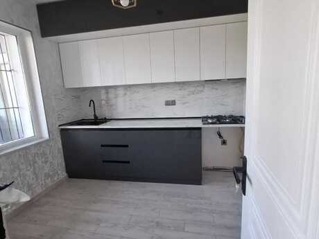 3 otaqlı köhnə tikili - İnşaatçılar m. - 65 m²
