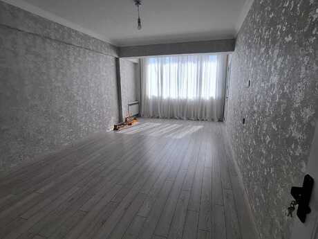 3 otaqlı köhnə tikili - İnşaatçılar m. - 65 m²