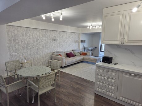 2-room apartment for rent, 90 m², Sahil: 1 500 ₼/mo 5