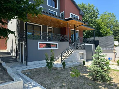 Elan №6285446 - Quba, Quba, 10 otaqlı, 450 m²